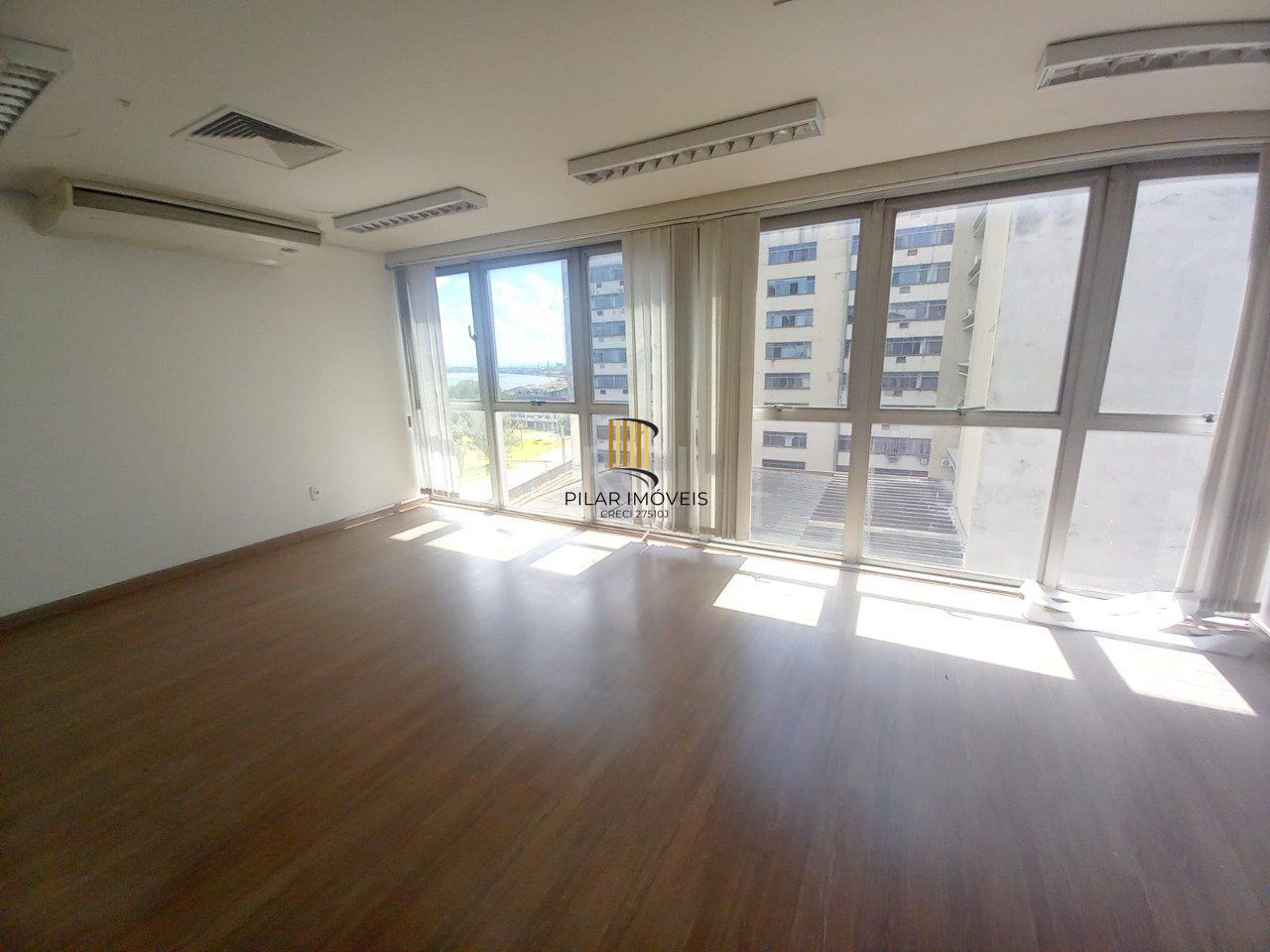 Sala Comercial no bairro Centro Histórico - Pilar Imóveis