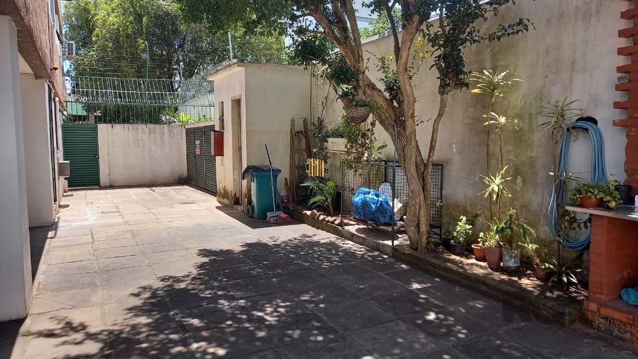 Apartamento 3 dormitórios no bairro Menino Deus