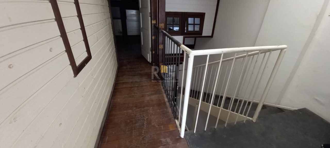 Sobrado para Venda - 110m², 4 dormitórios, sendo 1 suites, 2 vagas - Floresta