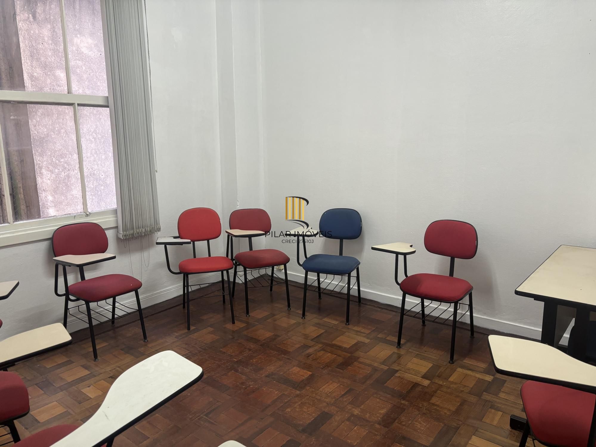 apartamento transformado em sala por 55mil com 52,30m²