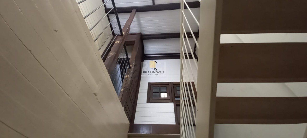 Sobrado para Venda - 110m², 4 dormitórios, sendo 1 suites, 2 vagas - Floresta