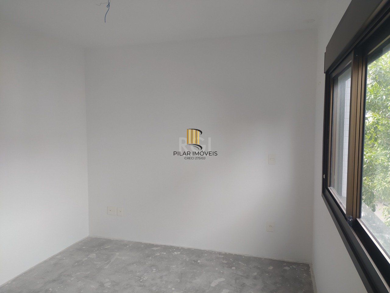 Apartamento para Venda - 123.71m², 3 dormitórios, sendo 1 suites, 1 vaga - Petrópolis