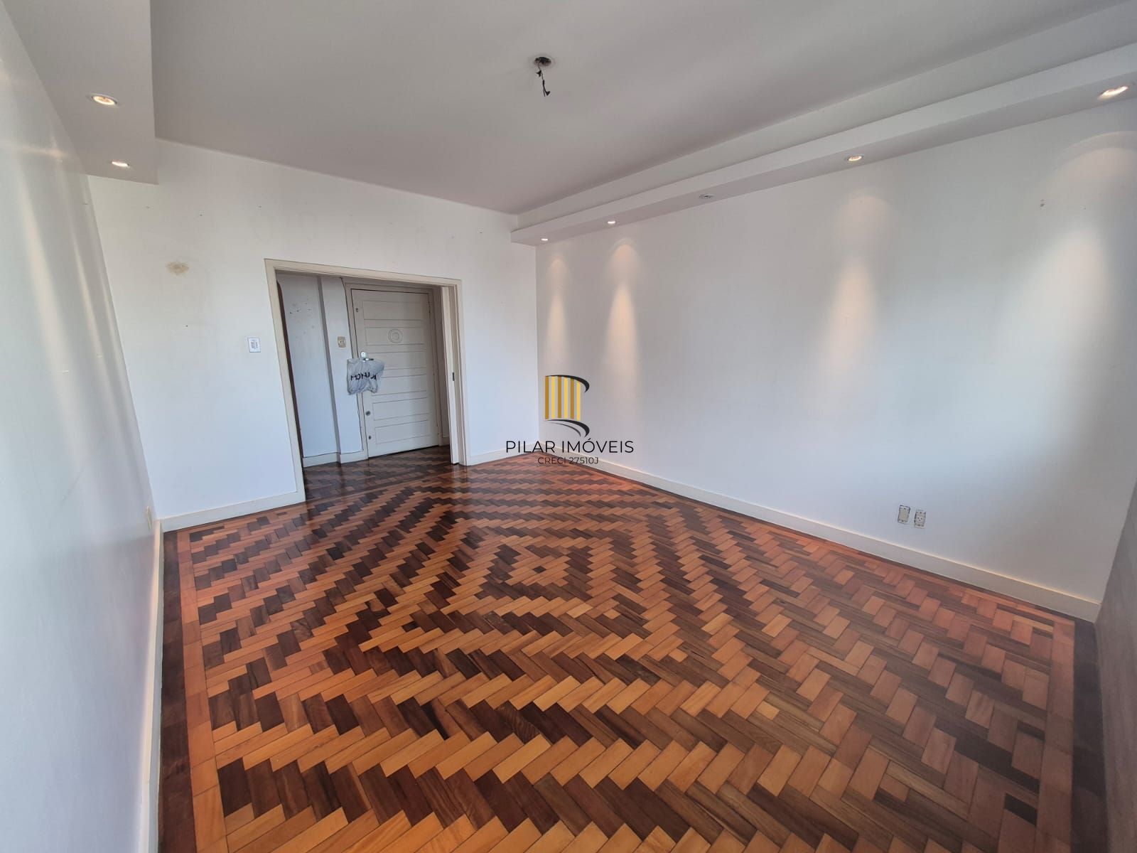 Apartamento 2 quartos na av Independência