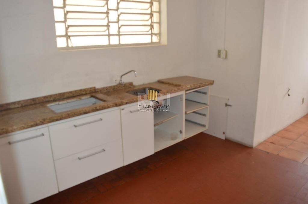 Sobrado para Locação/Aluguel - 300m², 20 dormitórios, Floresta