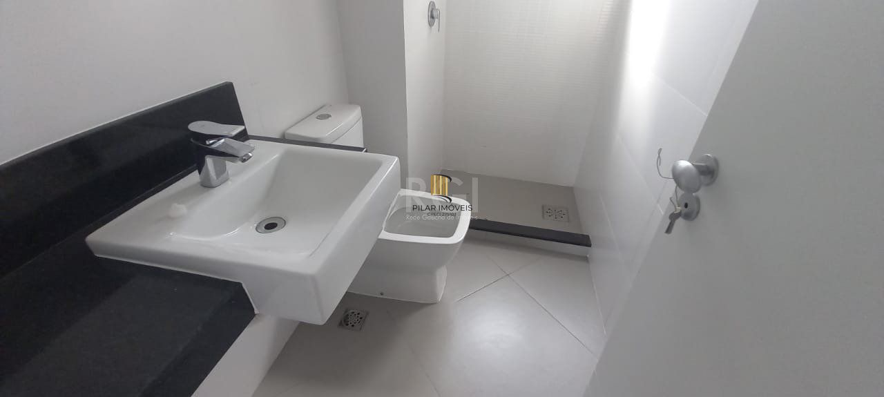 Apartamento para Venda - 119.23m², 3 dormitórios, sendo 1 suites, 1 vaga - Petrópolis