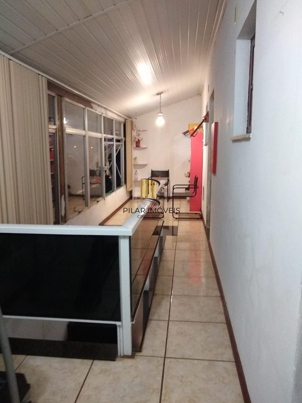 Casa 3 dormitórios no bairro Parque Olinda