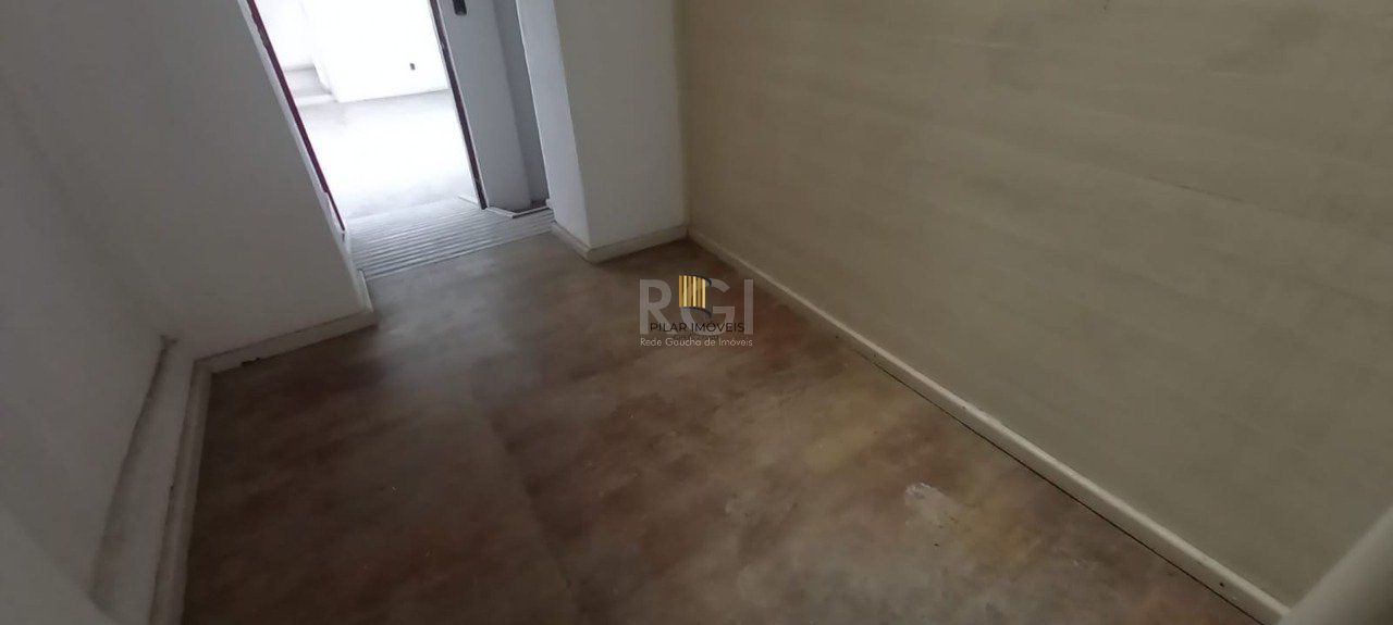 Sobrado para Venda - 110m², 4 dormitórios, sendo 1 suites, 2 vagas - Floresta