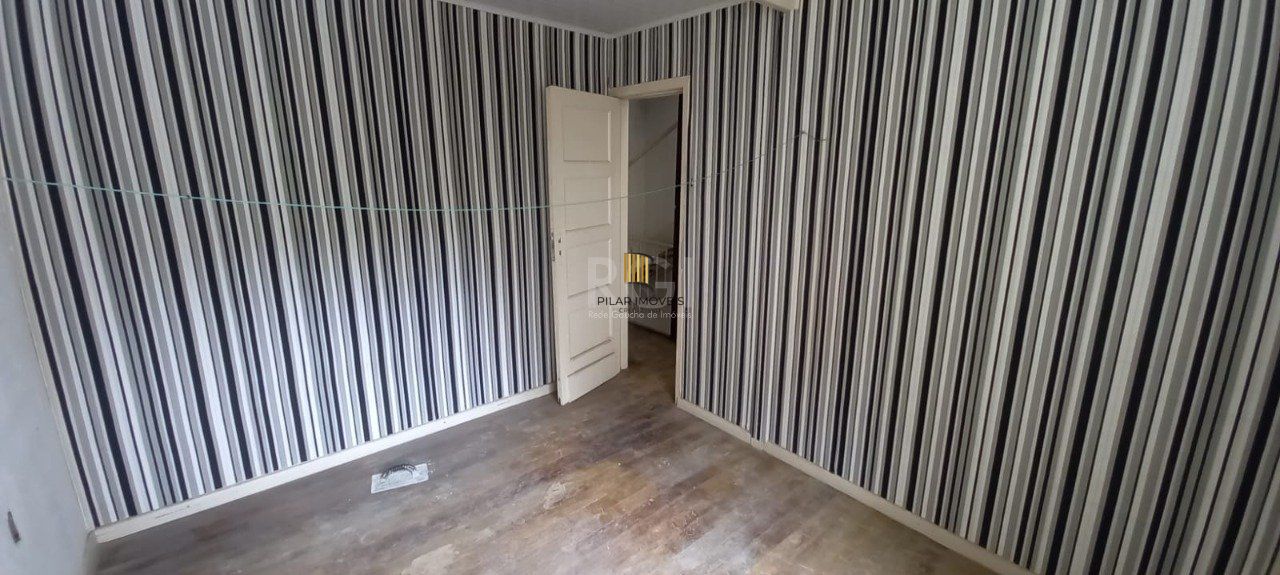 Sobrado para Venda - 110m², 4 dormitórios, sendo 1 suites, 2 vagas - Floresta