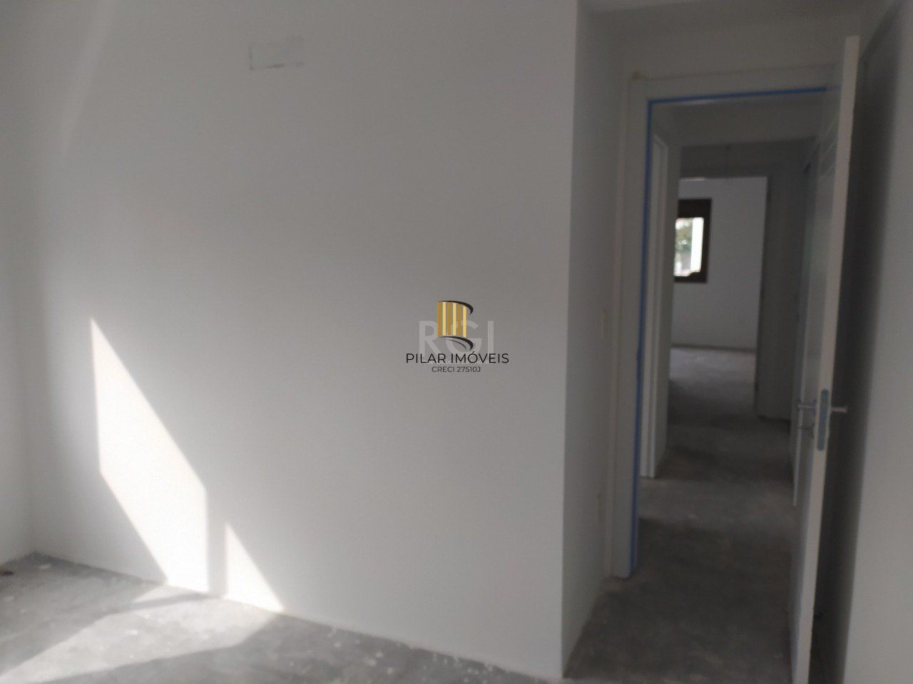 Apartamento para Venda - 123.71m², 3 dormitórios, sendo 1 suites, 1 vaga - Petrópolis