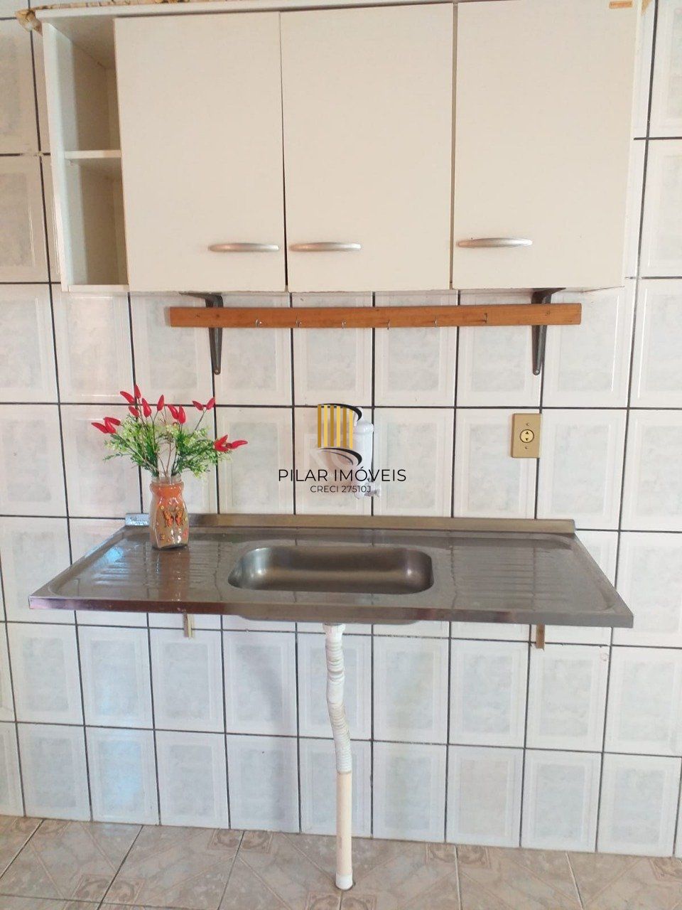 Casa 1 Dormitório(s) Bairro Camaquã