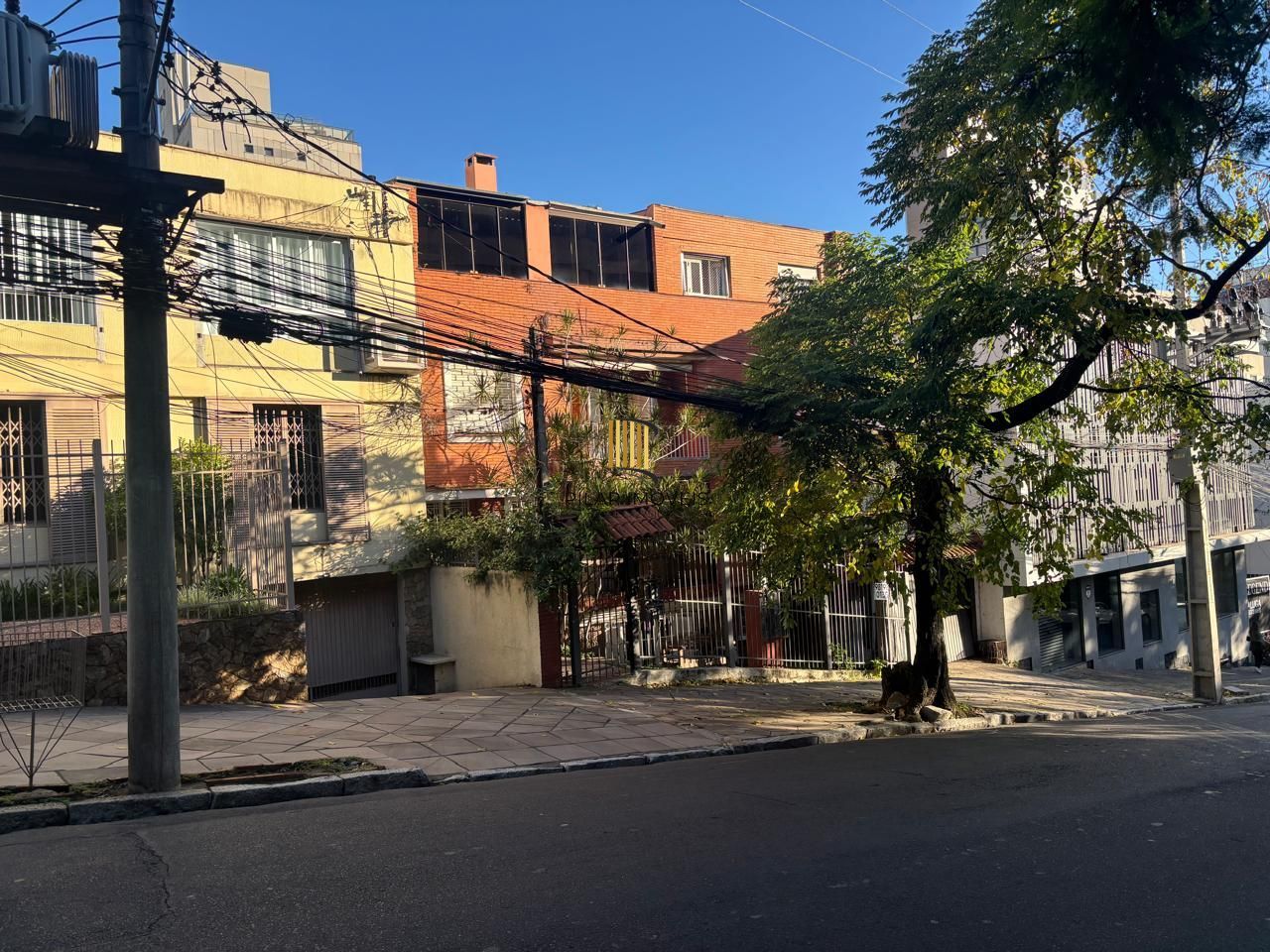 vende apto de dois quartos próximo ao parcão