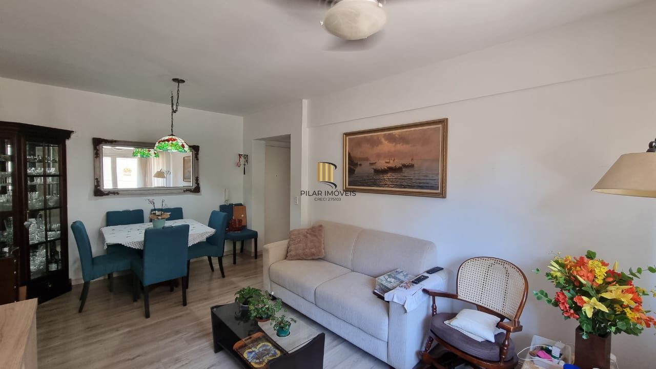 Apartamento 02 dormitórios a venda, térreo, com uma vaga de estacionamento no Bairro Auxiliadora