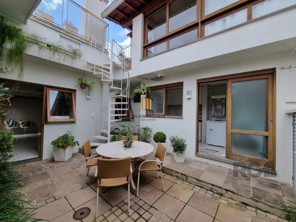 Casa a venda 03 dormitórios 280mq Jardim Lindóia