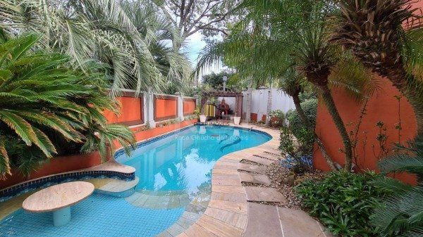 Casa Condominio para Venda - 420m², 4 dormitórios, sendo 4 suites, 2 vagas - Três Figueiras
