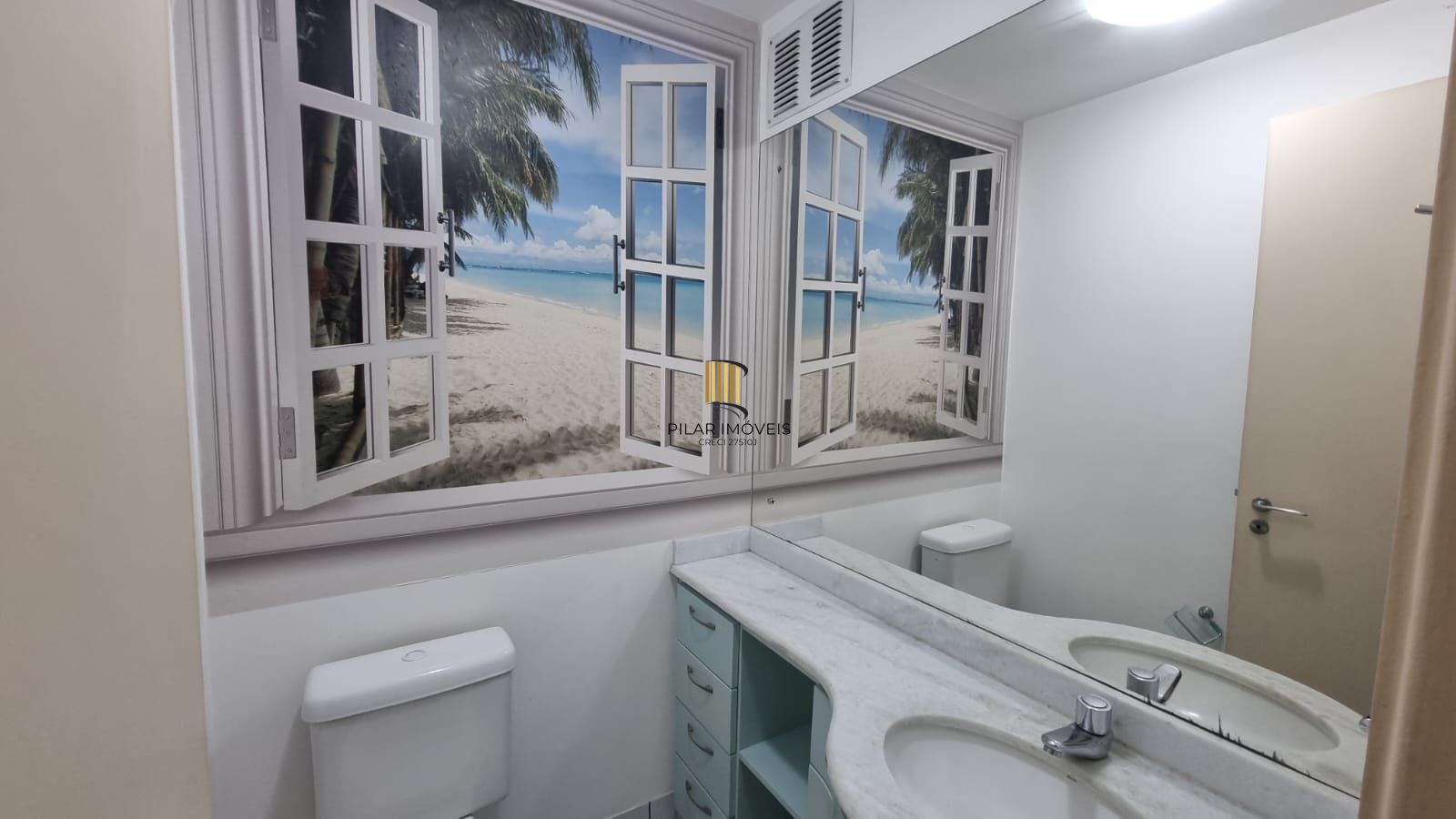 Apartamento 03 dormitórios 110mq e duas vagas, semi mobiliado,  no Bairro Auxiliadora para locação.