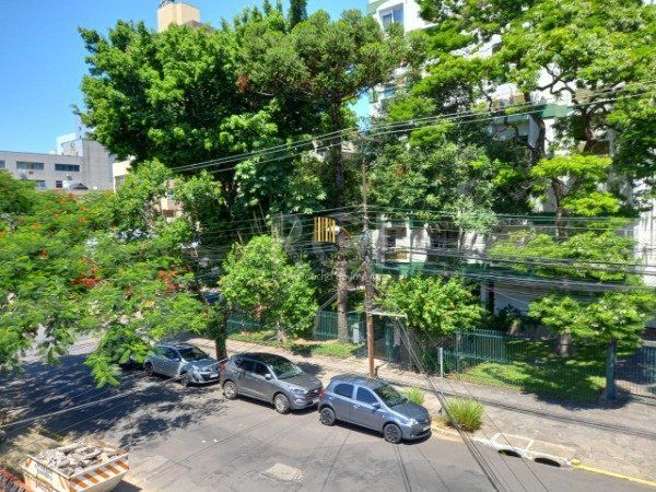 Apartamento studio completamente mobiliado, condomínio baixo, Bairro Auxiliadora
