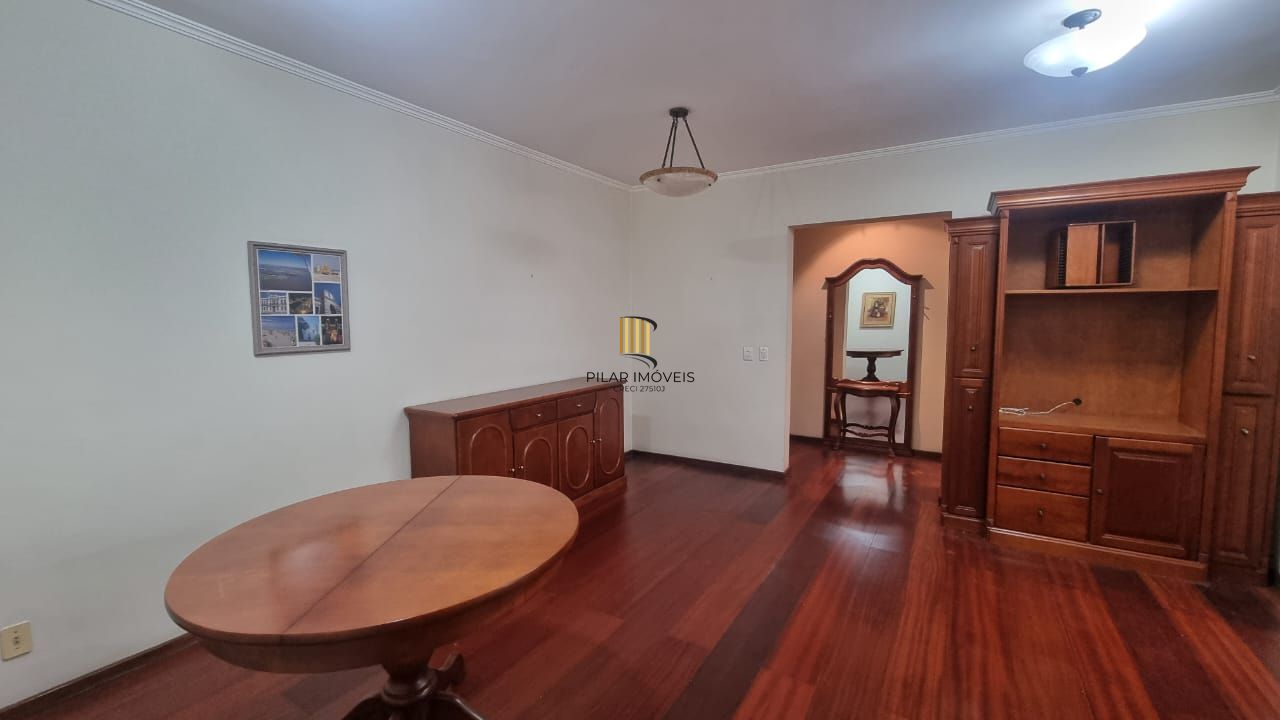 Apartamento dois dormitórios, suíte, box escriturado no Bairro Boa Vista
