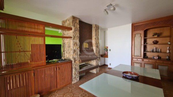 Casa para Venda - 352m², 5 dormitórios, sendo 1 suites, 4 vagas - Rubem Berta