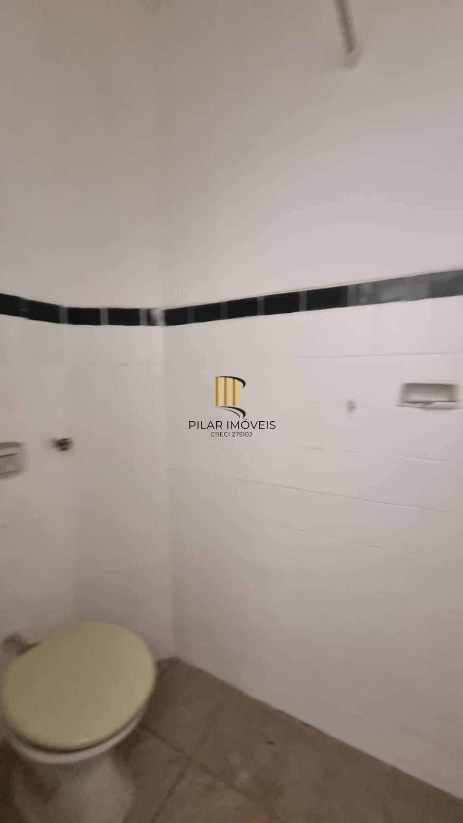 Apartamento 03 dormitórios com 01 vaga no bairro Praia de Belas