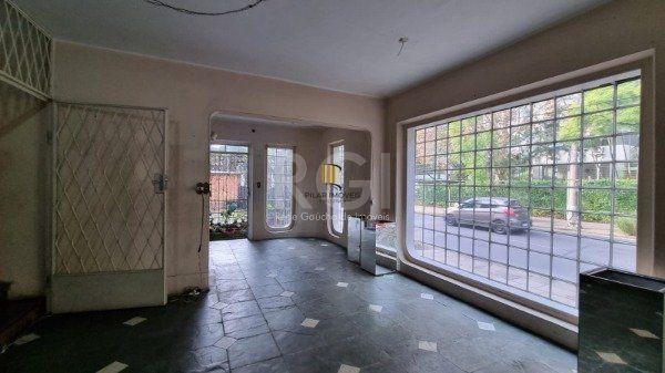 Casa para Venda - 200m², 2 dormitórios, 1 vaga - Moinhos de Vento