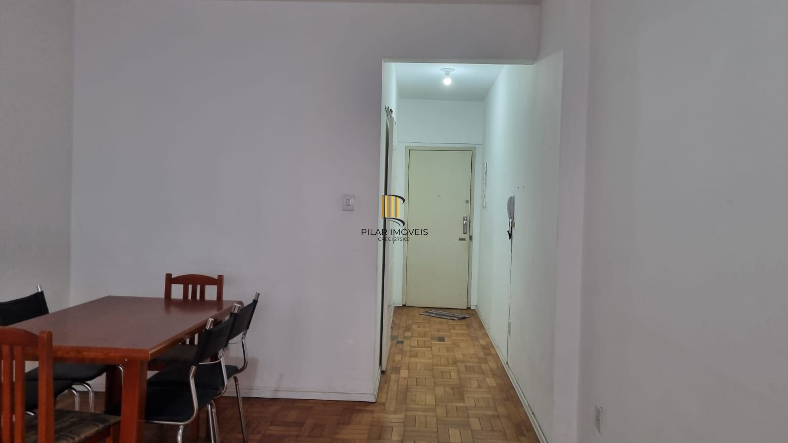 Apartamento 02 dormitórios a venda no bairro Centro Histórico