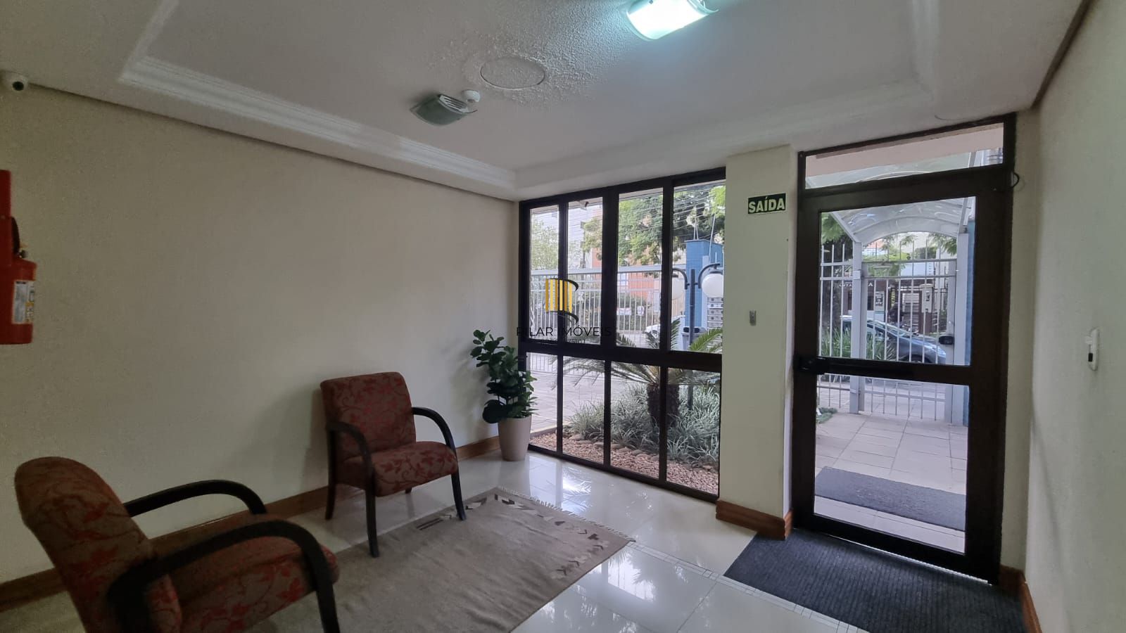 Apartamento dois dormitórios mobiliado, suíte, 86,41mq privativos, uma vaga escriturada, no bairro Higienópolis