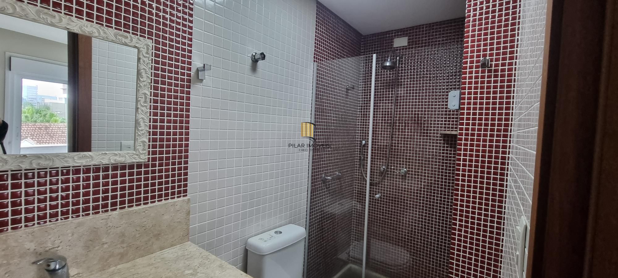 Apartamento tipo estúdio, mobiliado completo, no coração do Bairro Moinhos de Vento.