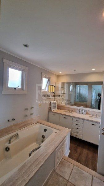 Casa Condominio para Venda - 420m², 4 dormitórios, sendo 4 suites, 4 vagas - Boa Vista