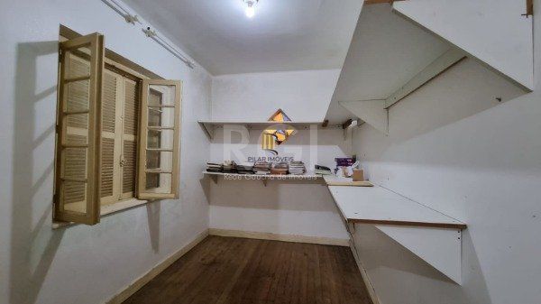 Casa para Venda - 200m², 2 dormitórios, 1 vaga - Moinhos de Vento