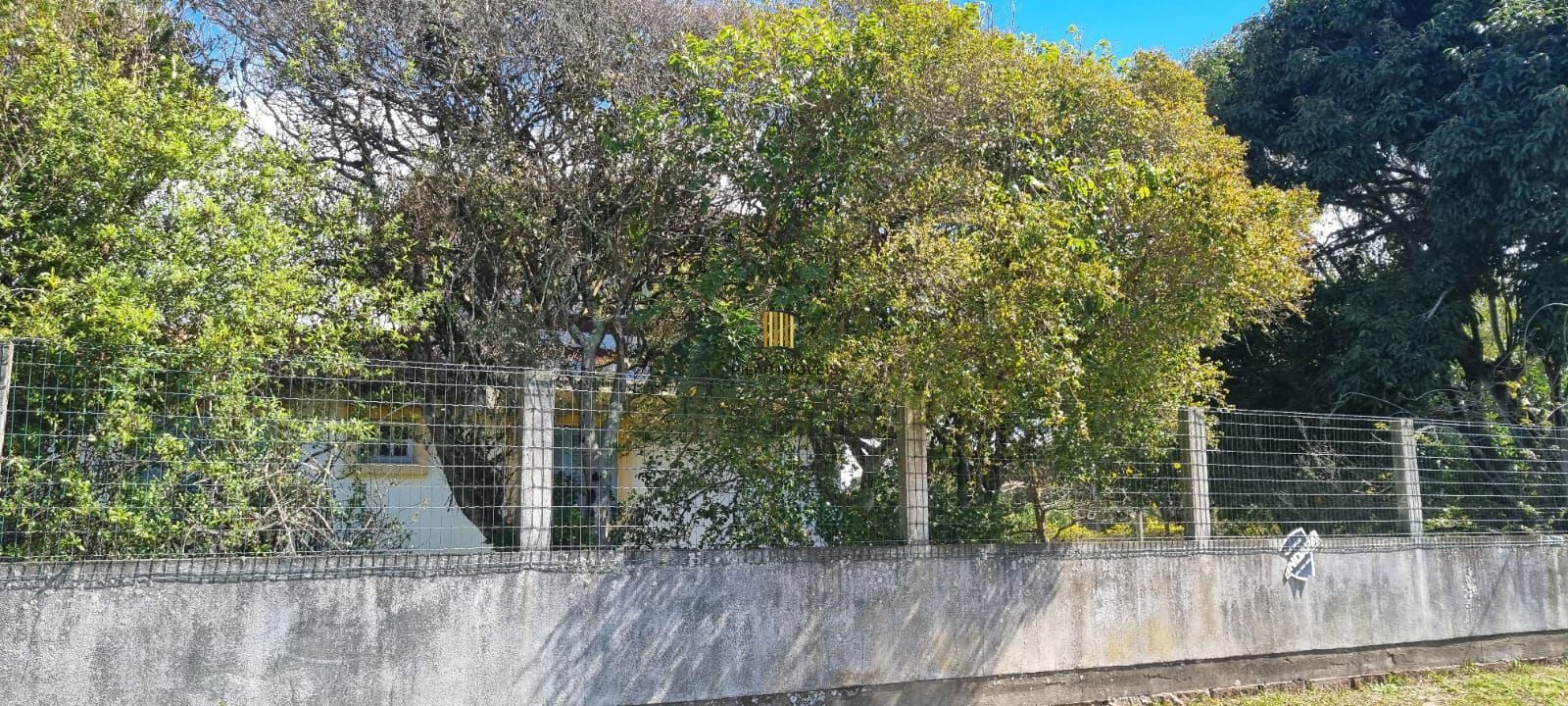 Casa 04 dormitórios, sobrado, a venda em Arroio do Sal, próxima a Torres.