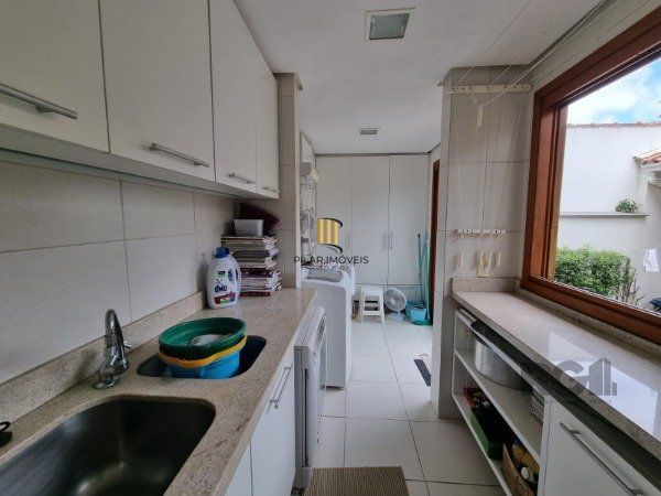 Casa a venda 03 dormitórios 280mq Jardim Lindóia