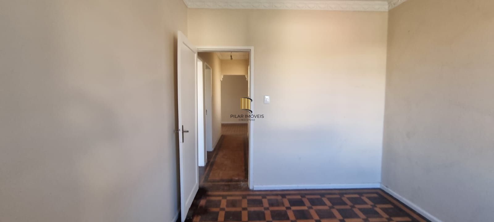 Apartamento 03 dormitórios com 01 vaga no bairro Praia de Belas