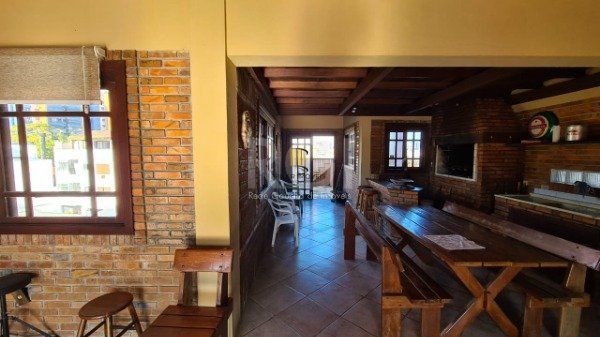 Outros para Venda - 664.91m², 9 dormitórios, sendo 3 suites, 6 vagas - São João