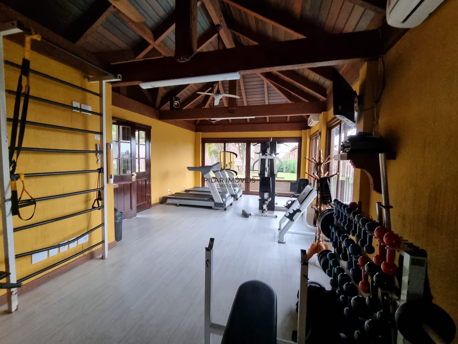 Casa em condomínio 515,73m2, 04 suítes no Bairro Boa Vista