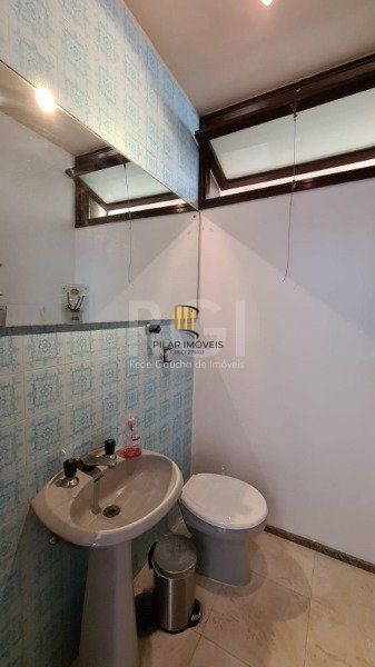 Casa Condominio para Venda - 300m², 4 dormitórios, sendo 1 suites, 2 vagas - Santa Tereza