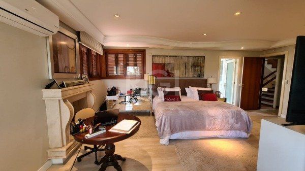 Casa Condominio para Venda - 420m², 4 dormitórios, sendo 4 suites, 2 vagas - Três Figueiras
