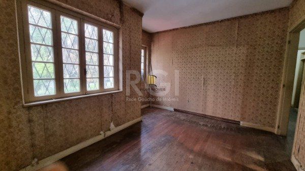 Casa para Venda - 200m², 2 dormitórios, 1 vaga - Moinhos de Vento