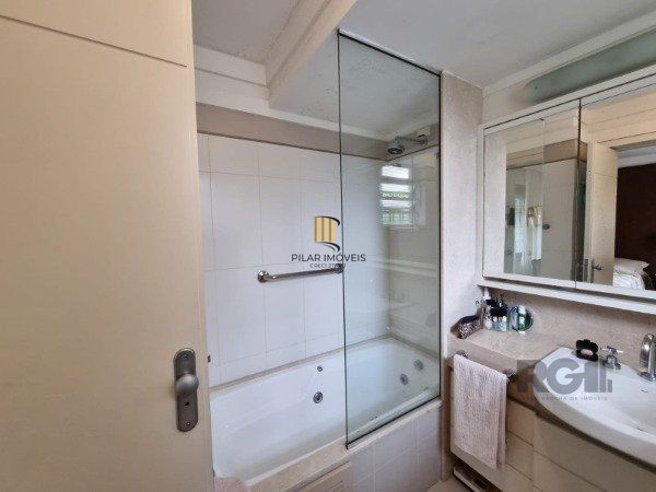 Casa a venda 03 dormitórios 280mq Jardim Lindóia
