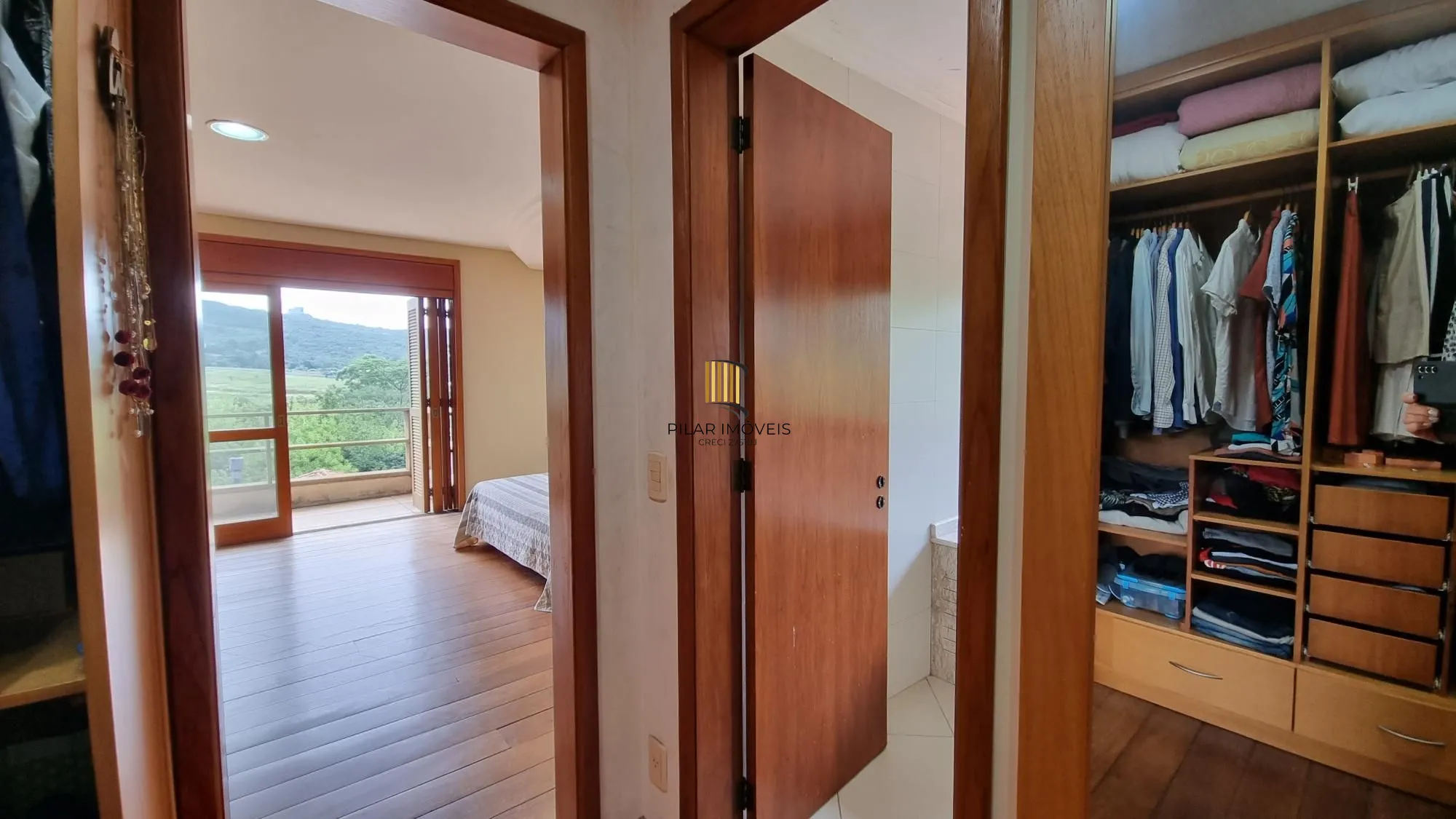 Casa para Venda - 600m², 4 dormitórios, sendo 4 suites, Vila Nova