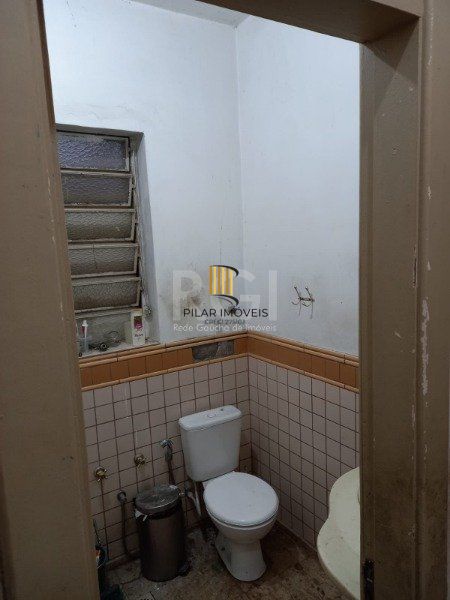 Casa para Venda - 200m², 2 dormitórios, 1 vaga - Moinhos de Vento