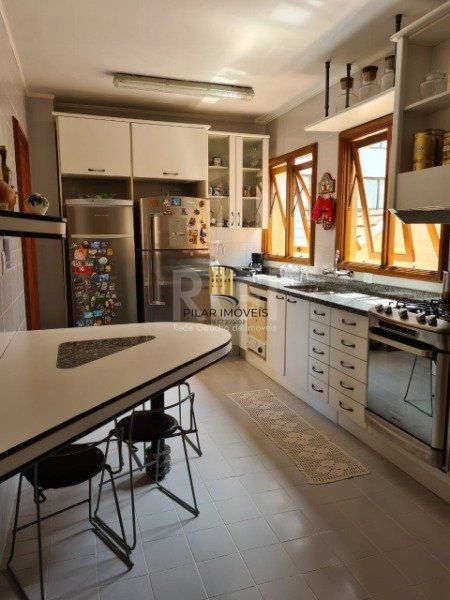 Cobertura para Venda - 263.45m², 3 dormitórios, sendo 1 suites, 2 vagas - Mont Serrat