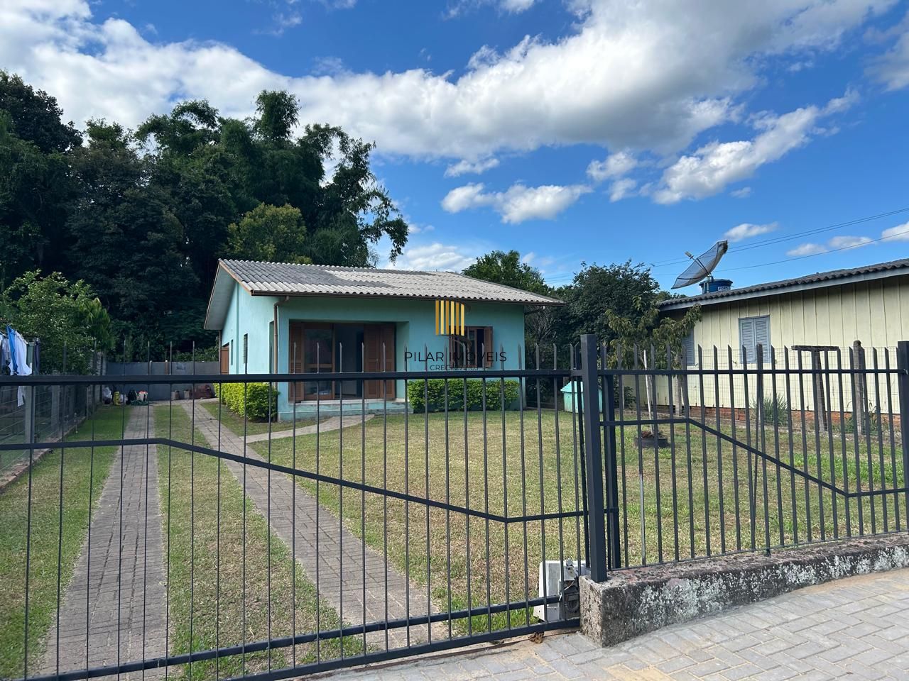 Casa a venda Centro na rua do Café Colonial encosta da Serra