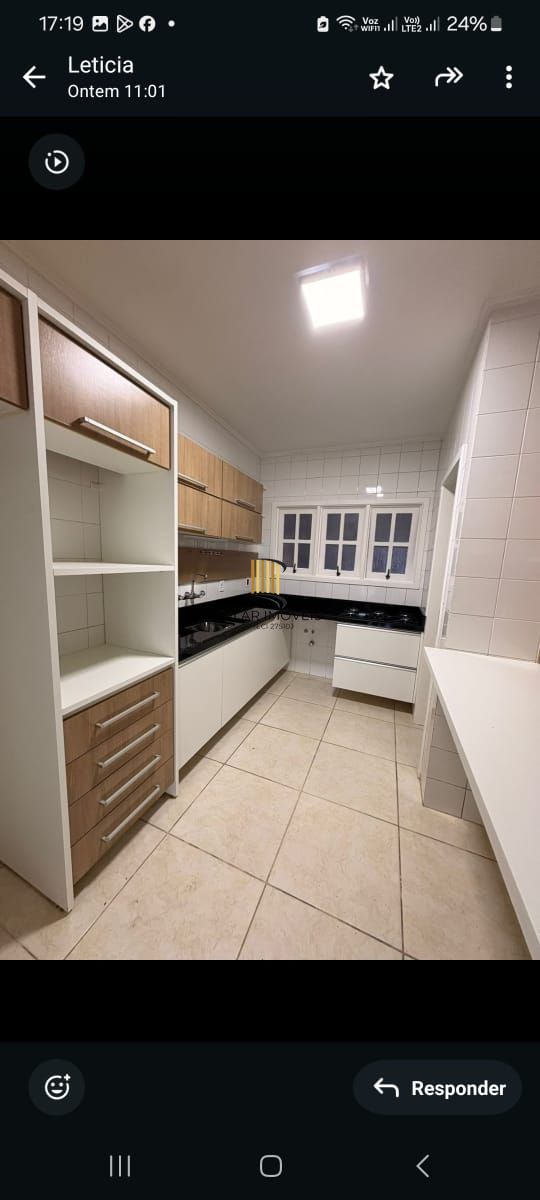 Casa no Condomínio Villa Dei Fiori com 03 dormitórios, duas vagas, Bairro Tristeza a venda na Zona Sul de Porto Alegre