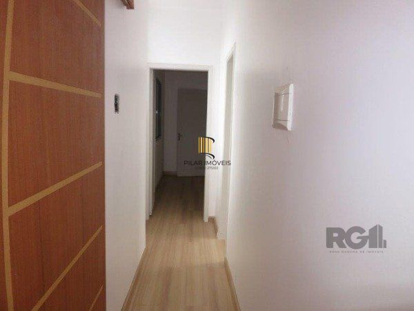 Edifício (prédio) com 03 apartamentos de 01 dormitório no Bairro Auxiliadora