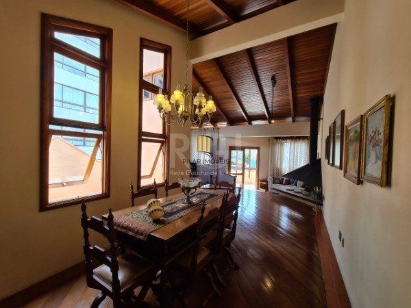 Cobertura para Venda - 263.45m², 3 dormitórios, sendo 1 suites, 2 vagas - Mont Serrat