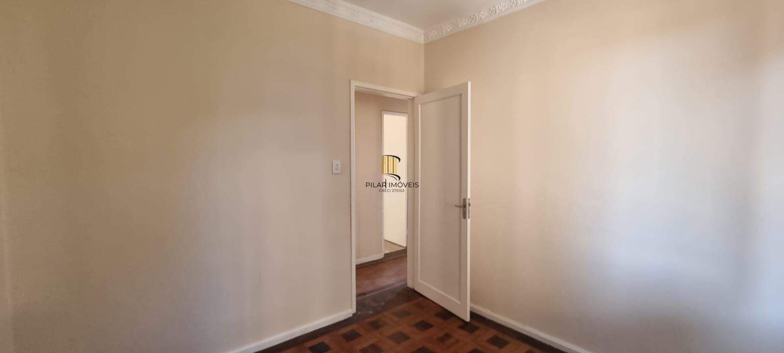 Apartamento 03 dormitórios com 01 vaga no bairro Praia de Belas