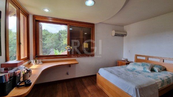 Casa para Venda - 600m², 4 dormitórios, sendo 4 suites, Vila Nova