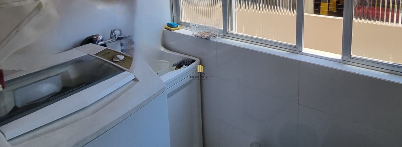 Apartamento 02 dormitórios a venda, térreo, com uma vaga de estacionamento no Bairro Auxiliadora