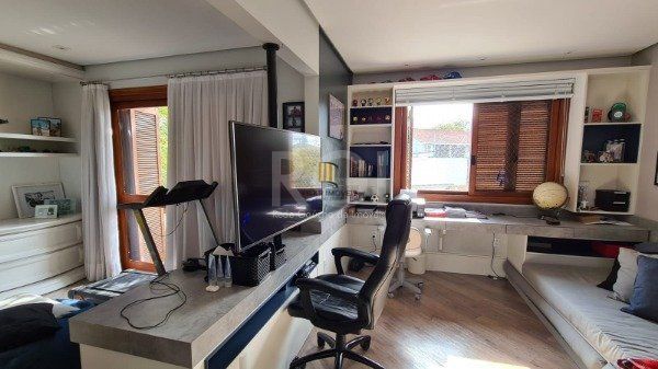 Casa Condominio para Venda - 420m², 4 dormitórios, sendo 4 suites, 2 vagas - Três Figueiras