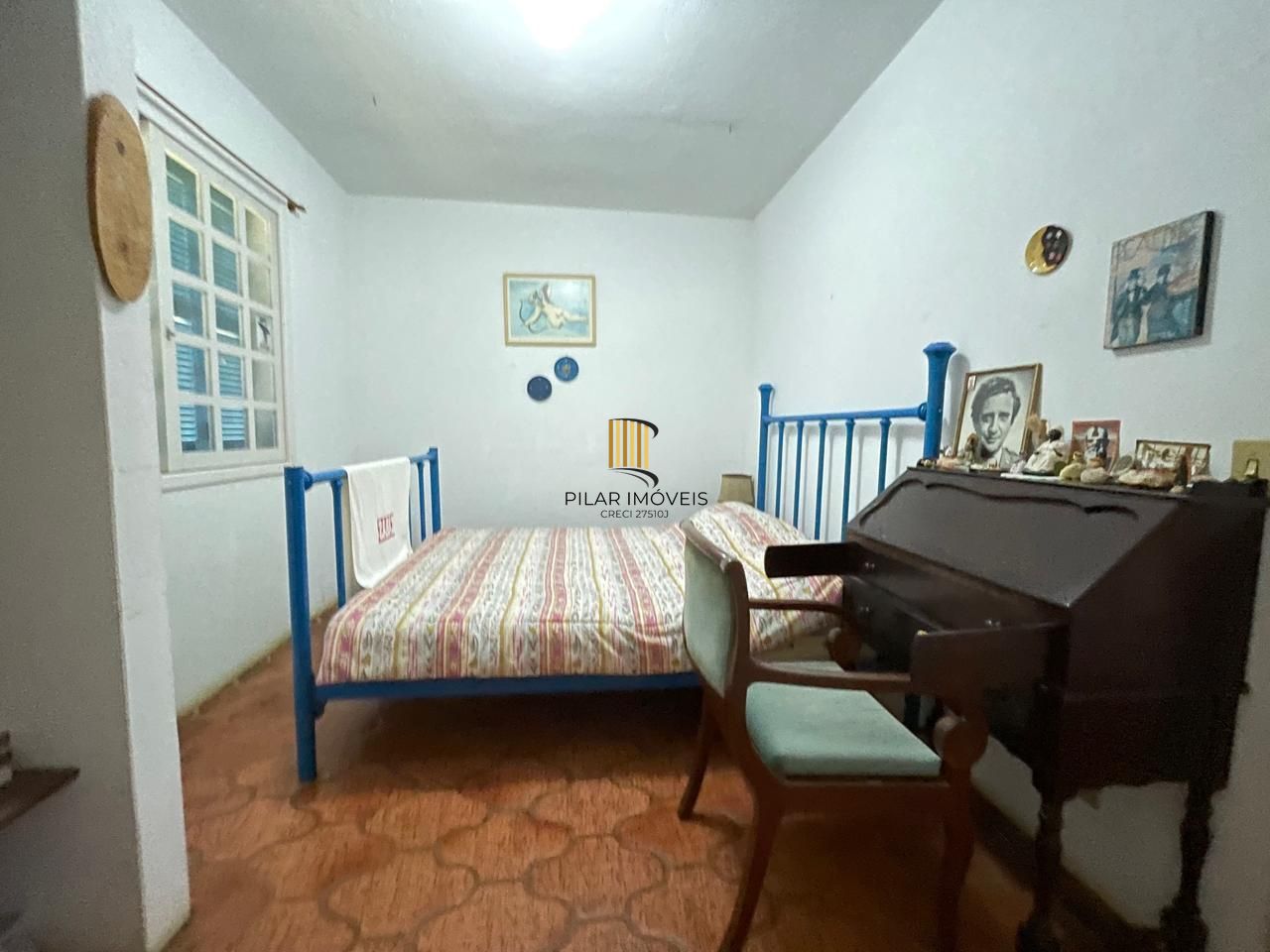 Casa 04 dormitórios, sobrado, a venda em Arroio do Sal, próximo a Torres.